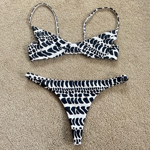 Benoa hebrew cone set